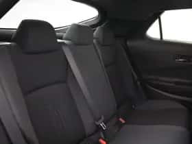 Toyota C-HR (2024) thumbnail 24
