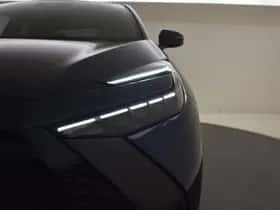Toyota C-HR (2024) thumbnail 28