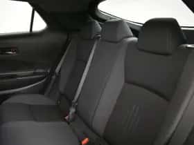 Toyota C-HR (2024) thumbnail 12
