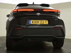 Toyota C-HR (2024) thumbnail 9