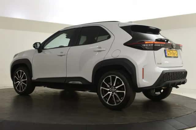 Toyota Yaris Cross (2024) thumbnail 6