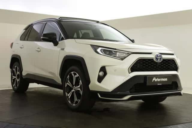Toyota RAV4 (2021) thumbnail 5