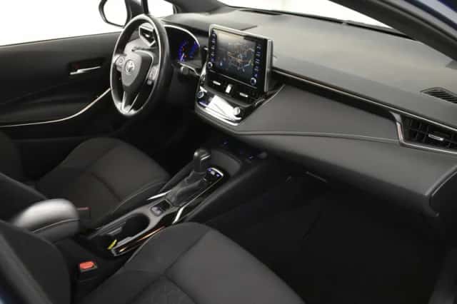 Toyota Corolla (2019) thumbnail 3