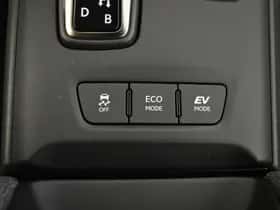 Lexus LBX (2025) thumbnail 23