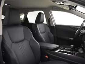 Lexus NX (2025) thumbnail 3