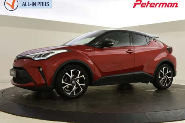 Toyota C-HR (2022) thumbnail 1