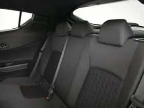 Toyota C-HR (2022) thumbnail 12