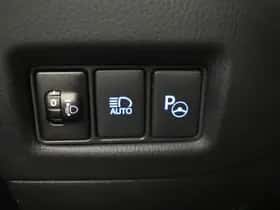 Toyota C-HR (2022) thumbnail 26