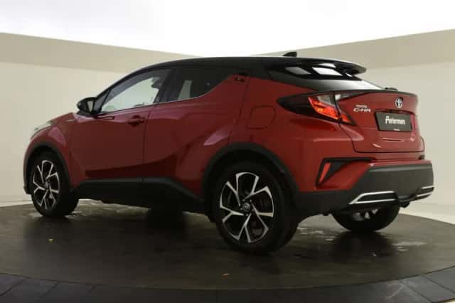 Toyota C-HR (2022) thumbnail 6