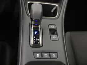 Lexus LBX (2025) thumbnail 25