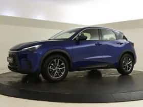 Lexus LBX (2025) thumbnail 5