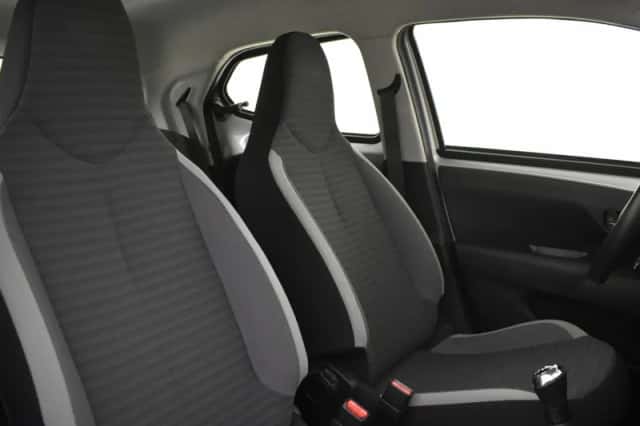 Toyota Aygo (2018) thumbnail 4