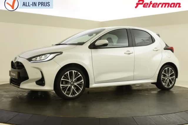 Toyota Yaris (2024) thumbnail 1