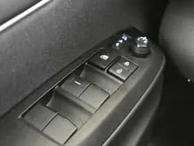 Toyota Yaris (2024) thumbnail 30