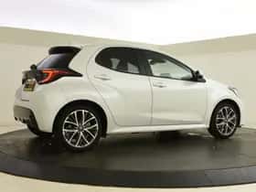 Toyota Yaris (2024) thumbnail 5