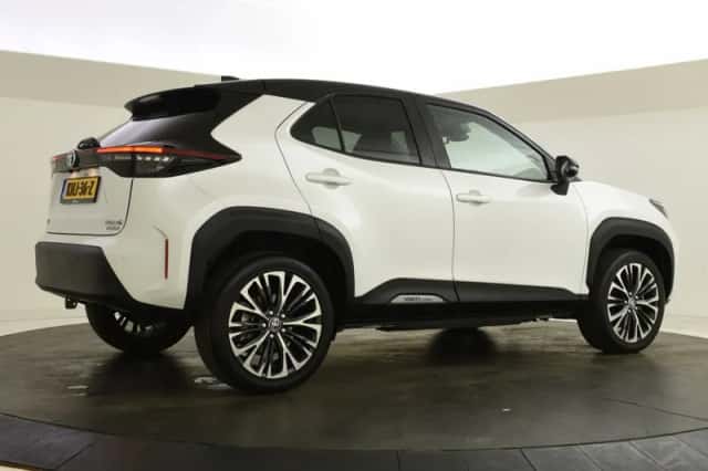 Toyota Yaris Cross (2021) thumbnail 2