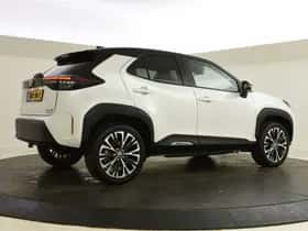 Toyota Yaris Cross (2021) thumbnail 2