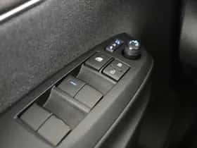 Toyota Yaris Cross (2021) thumbnail 25