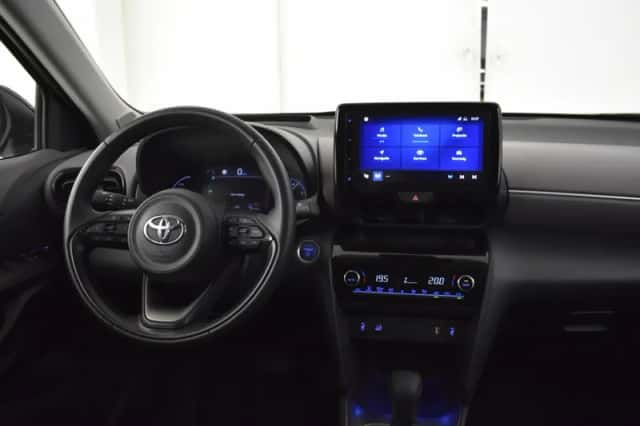 Toyota Yaris Cross (2021) thumbnail 4