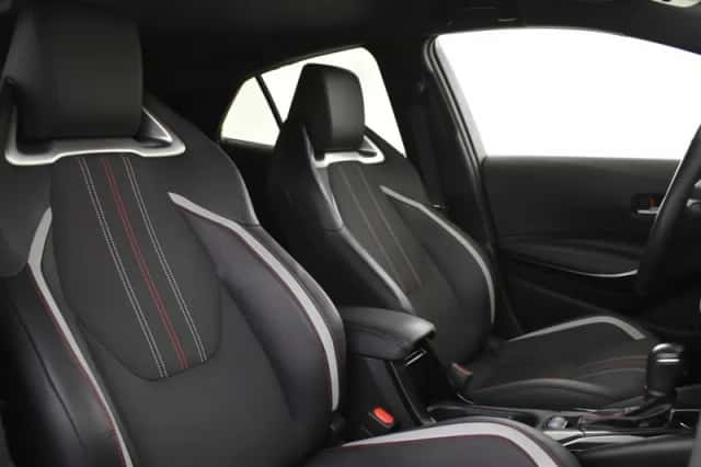Toyota Corolla (2023) thumbnail 3