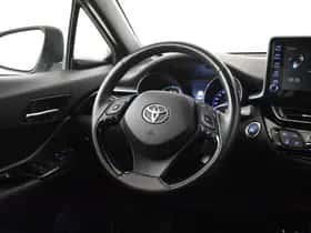 Toyota C-HR (2021) thumbnail 15