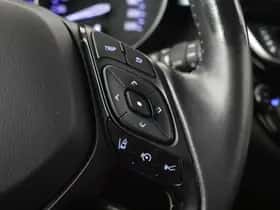 Toyota C-HR (2021) thumbnail 22
