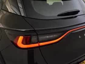 Lexus LBX (2025) thumbnail 18