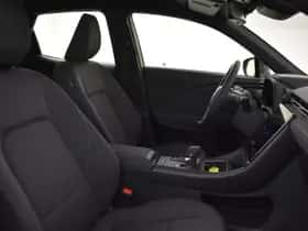 Lexus LBX (2025) thumbnail 3