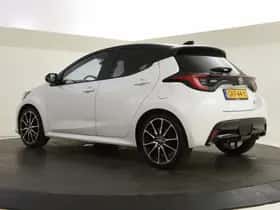 Toyota Yaris (2024) thumbnail 2