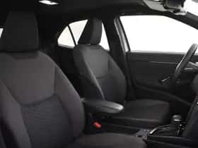 Toyota Yaris Cross (2024) thumbnail 3