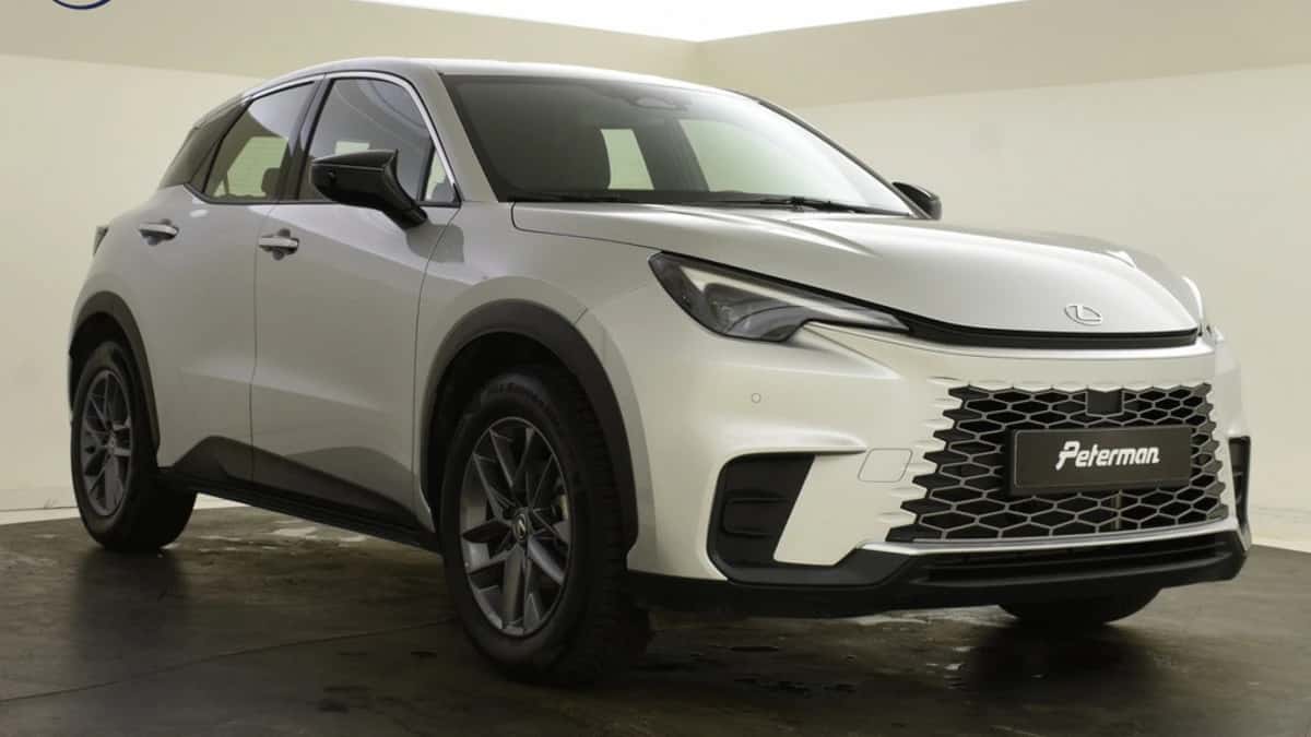 Lexus LBX (2025) — foto 1