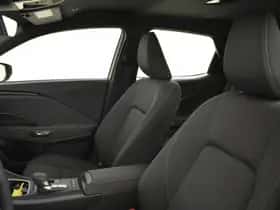 Lexus LBX (2025) thumbnail 12