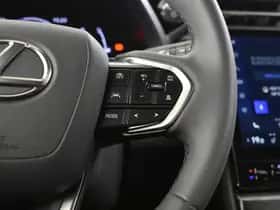 Lexus LBX (2025) thumbnail 21