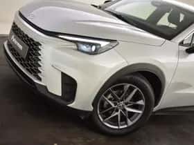 Lexus LBX (2025) thumbnail 37
