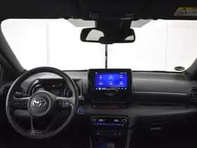 Toyota Yaris (2022) thumbnail 4