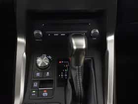 Lexus NX (2020) thumbnail 23