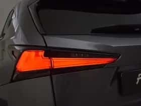 Lexus NX (2020) thumbnail 38