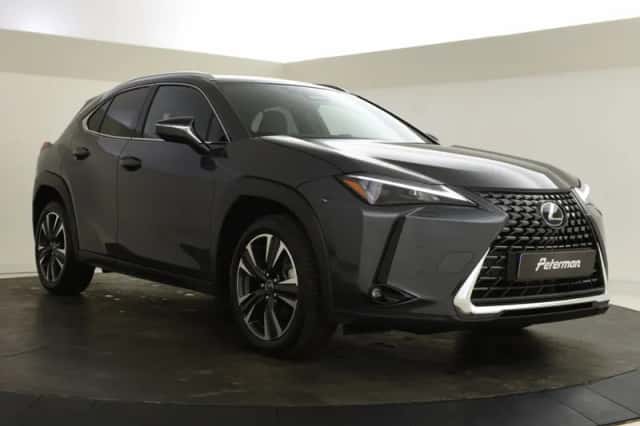 Lexus UX (2025) thumbnail 5