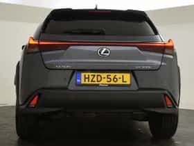 Lexus UX (2025) thumbnail 8