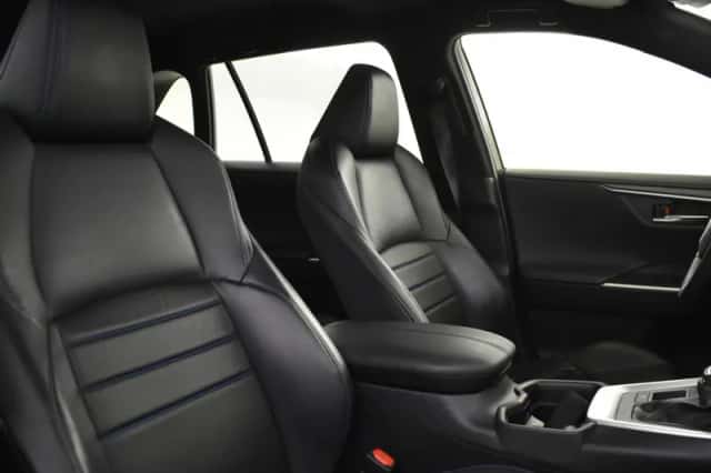 Toyota RAV4 (2019) thumbnail 4