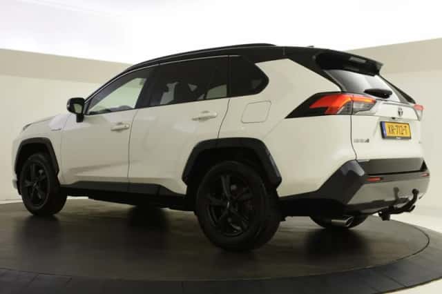Toyota RAV4 (2019) thumbnail 6