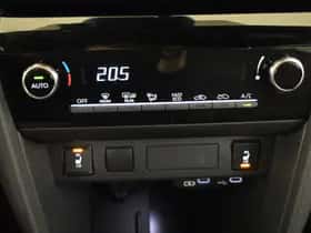 Toyota Yaris Cross (2025) thumbnail 18