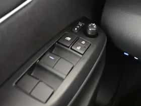 Toyota Yaris Cross (2025) thumbnail 21