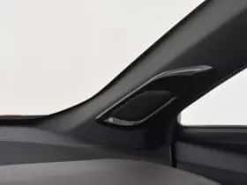 Toyota C-HR (2020) thumbnail 14