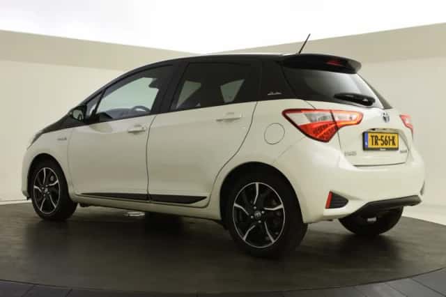 Toyota Yaris (2018) thumbnail 6