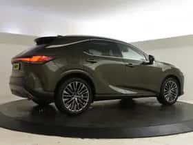 Lexus RX (2023) thumbnail 2