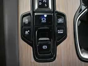Lexus RX (2023) thumbnail 22