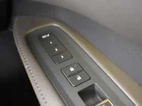 Lexus RX (2023) thumbnail 31