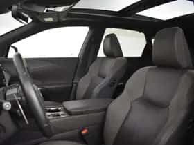 Lexus RX (2023) thumbnail 9