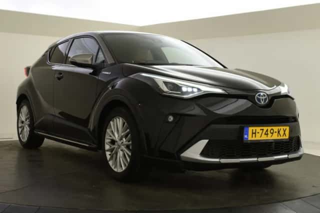 Toyota C-HR (2020) thumbnail 6